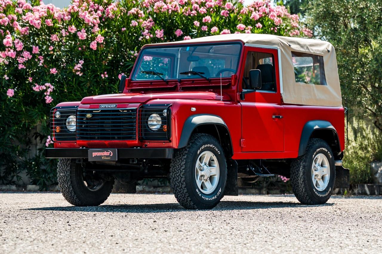 Land Rover Defender 90 Soft Top TD5 Aria condizionata + Kit pala neve Full