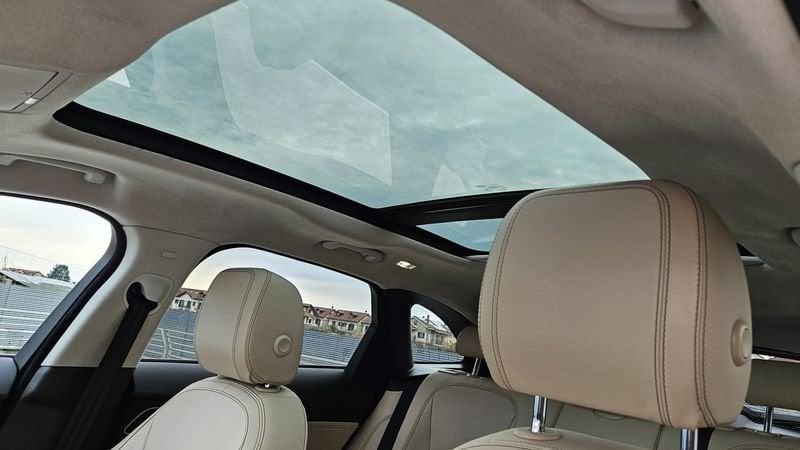 Jaguar F-Pace 2.0 300 CV AWD aut. Portfolio