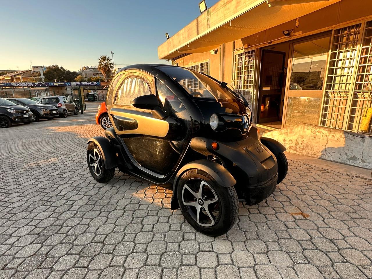 RENAULT TWIZY DAI 14 ANNI !!!