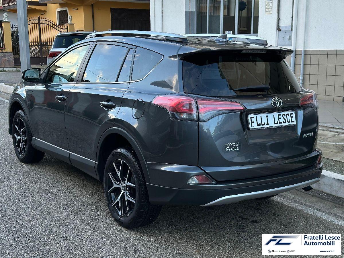 TOYOTA - RAV4 2.0 d-4d Lounge 2wd mt (Esposizione Piano Lago)