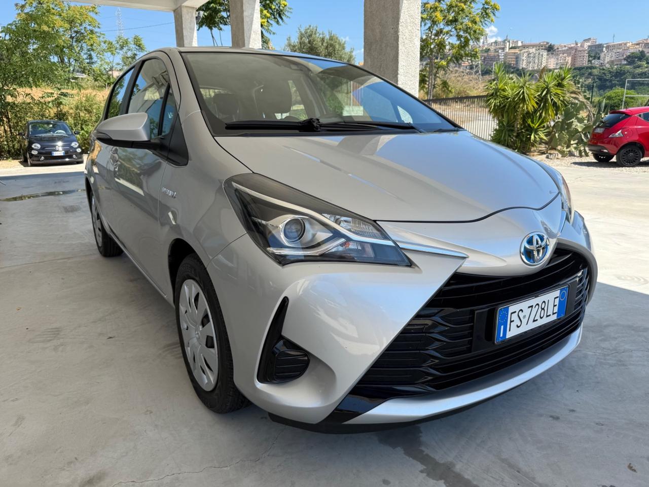 Toyota Yaris 1.5 Hybrid 5 porte Cool