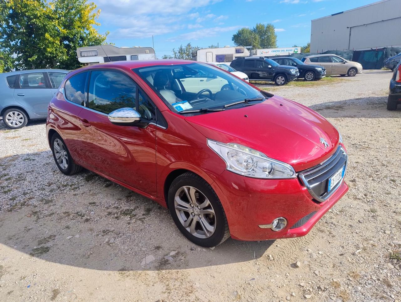 Peugeot 208 PureTech 82 3 porte Allure
