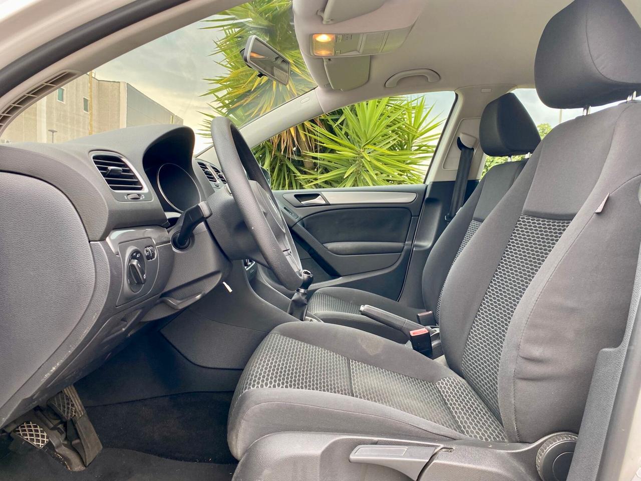 Volkswagen Golf 1.4 benzina 80 cv. *65.200 km