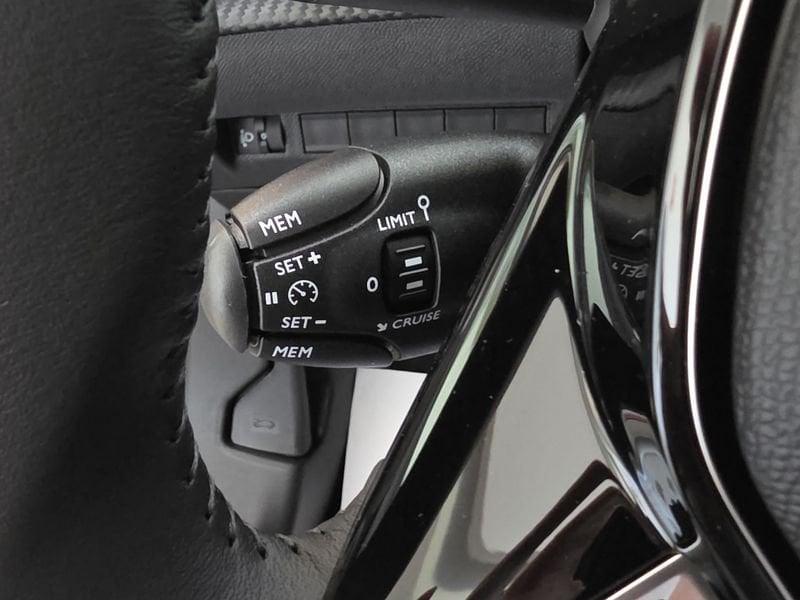 Peugeot 2008 2008 1.2 hybrid Allure 145cv e-dcs6 con BONUS EASY GO'