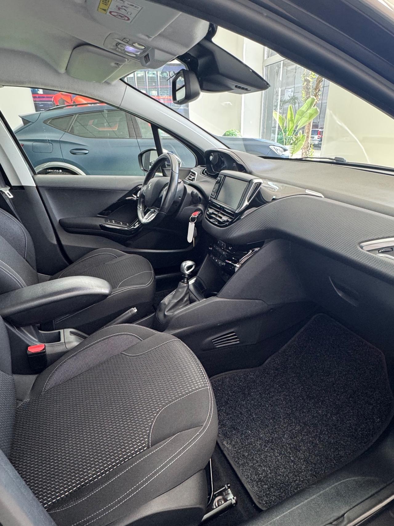 Peugeot 208 BlueHDi 100 S&S 5 porte Allure