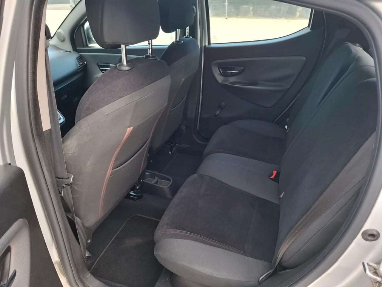 LANCIA YPSILON 1.3 MJT 95 CV GOLD