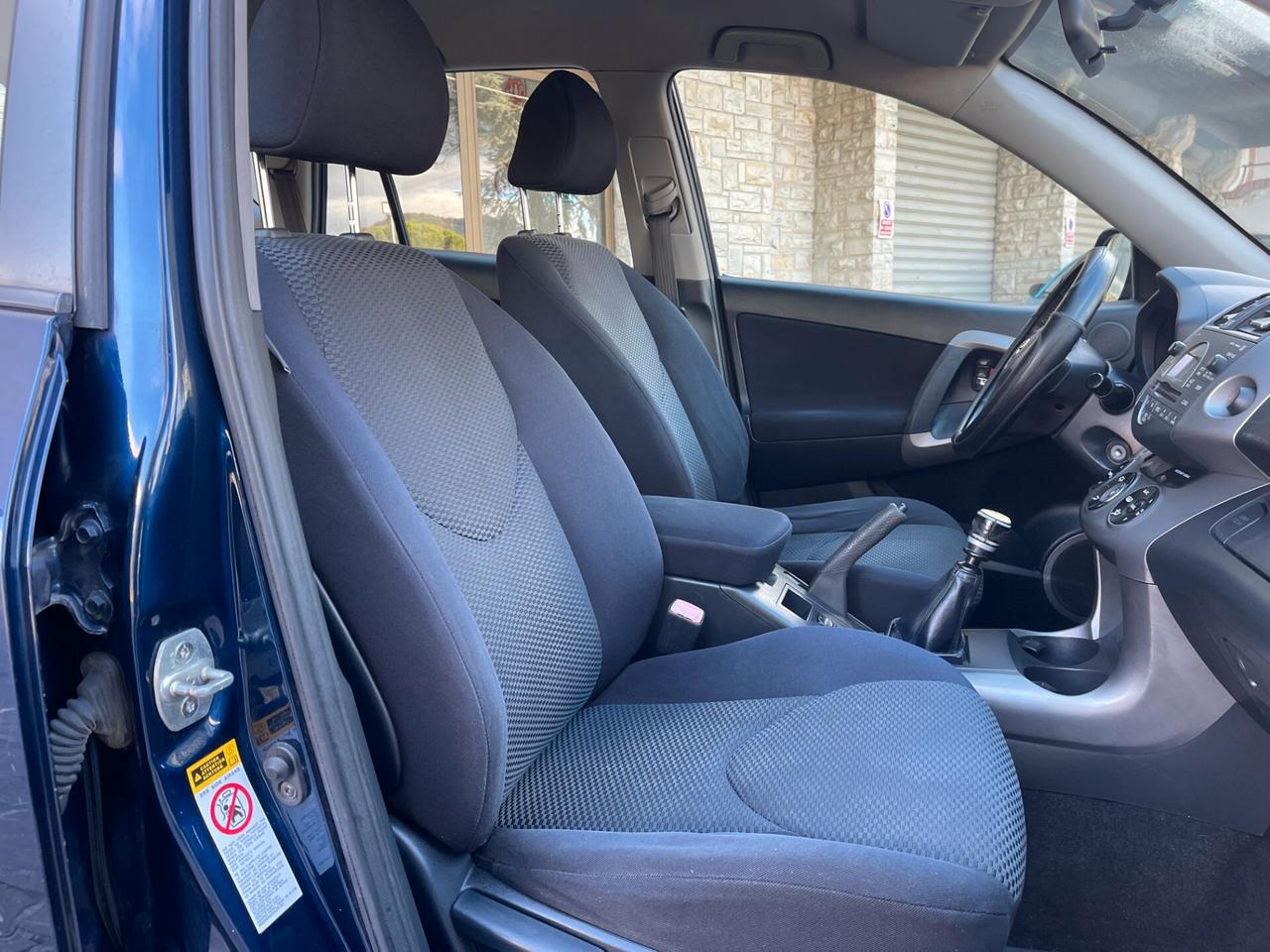 Toyota RAV 4 2.2 D-4D 136 CV Luxury NEO PATENTATI