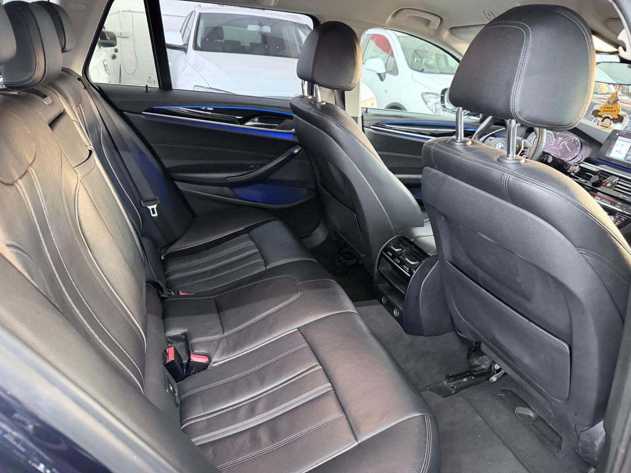 BMW 520d 190CV AUTOMATICO Touring Luxury-Line EURO 6 C GARANZIA