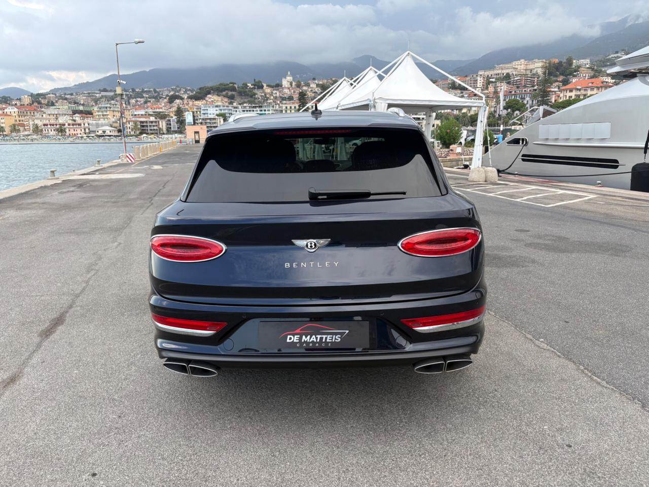 Bentley Bentayga V8