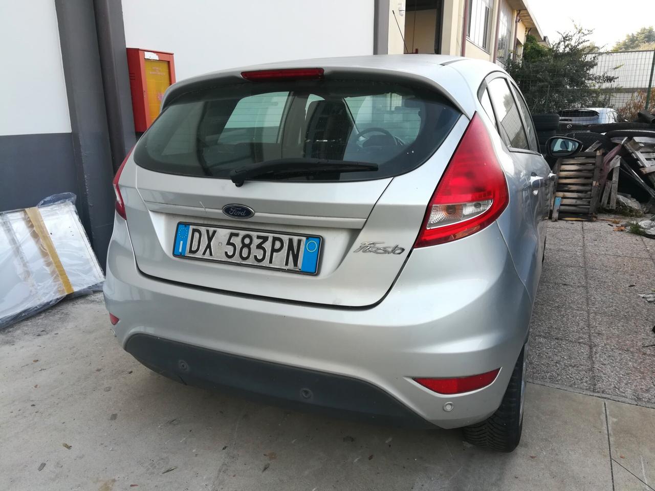 Ford Fiesta 1.4 GPL MOTORE ROTTO