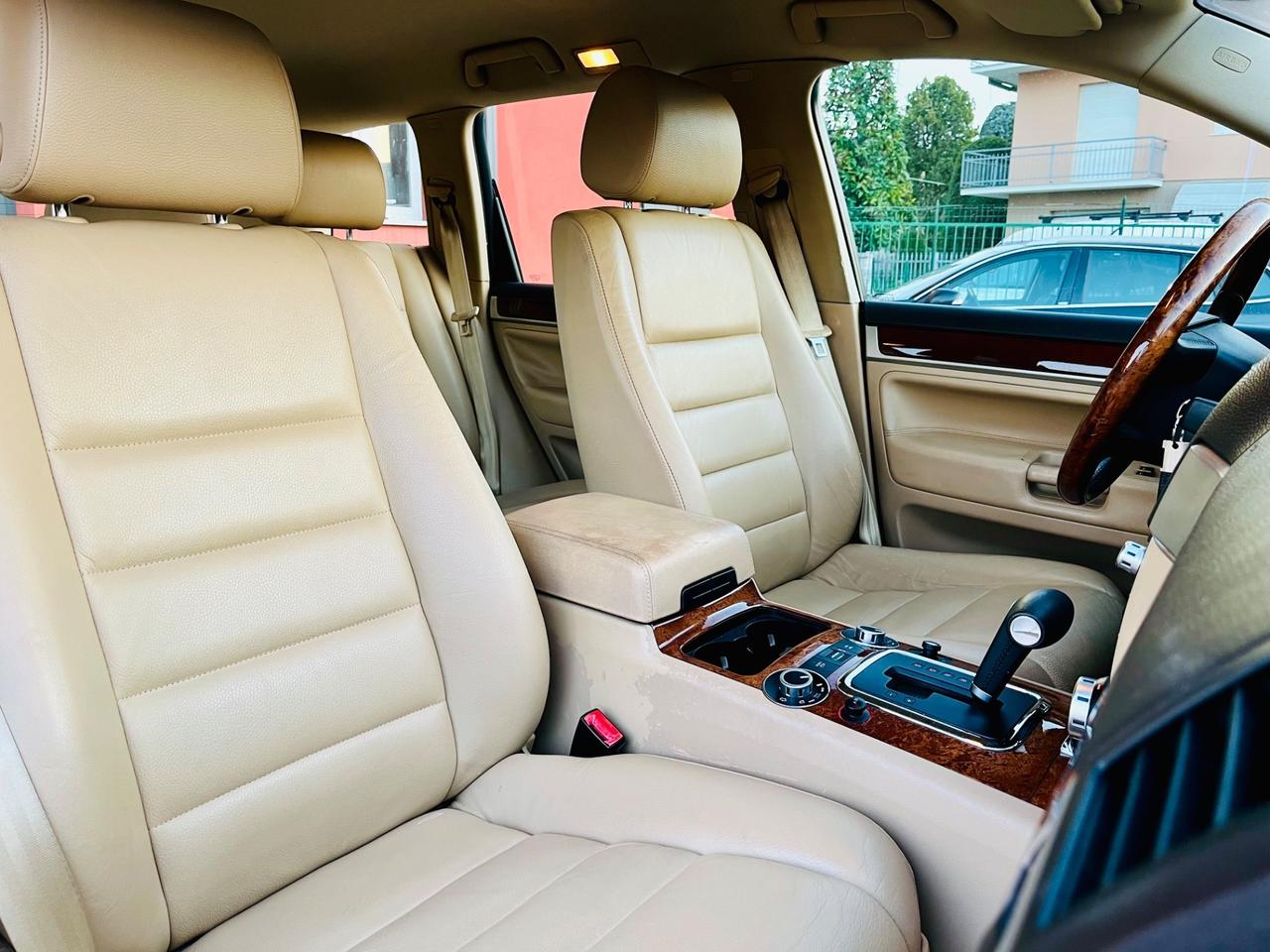 Volkswagen Touareg 3.0 TDI V6 240cv Executive