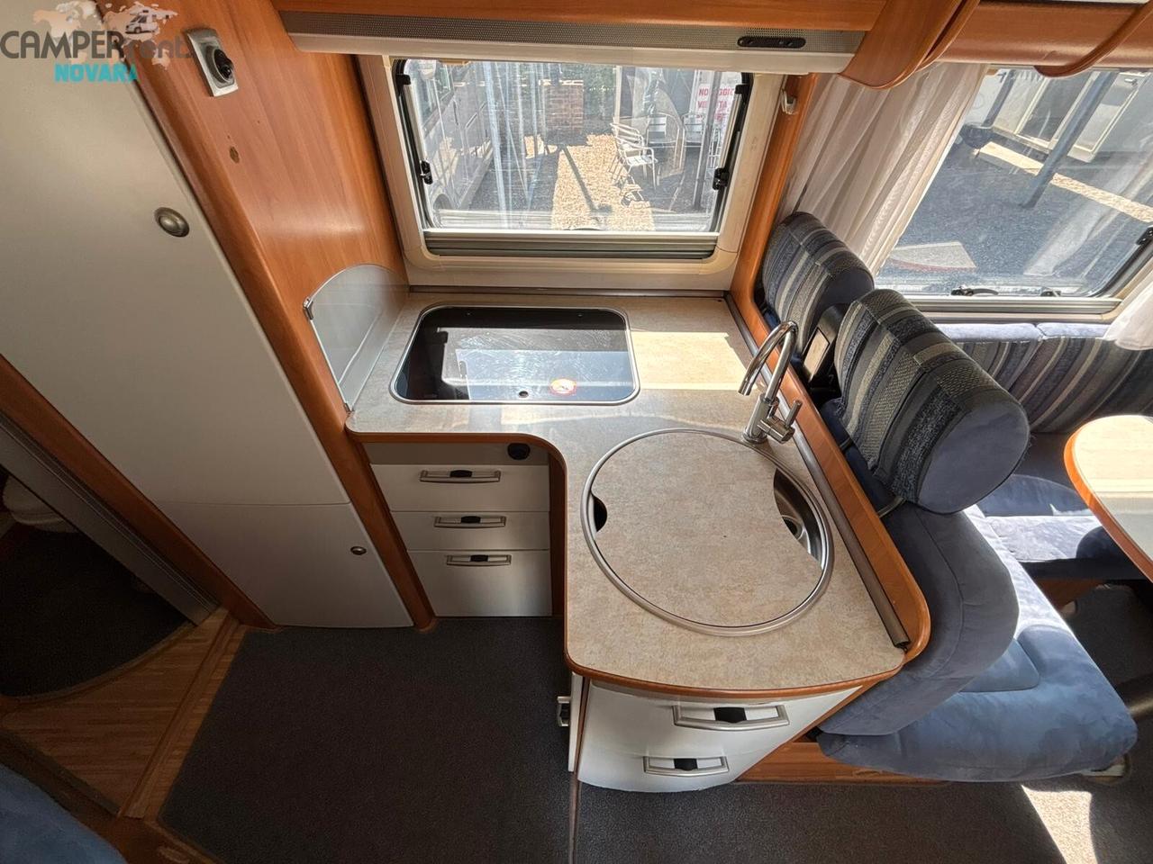 HYMER B654 SL - motorhome con letto alla francese in coda e garage foro 96x87