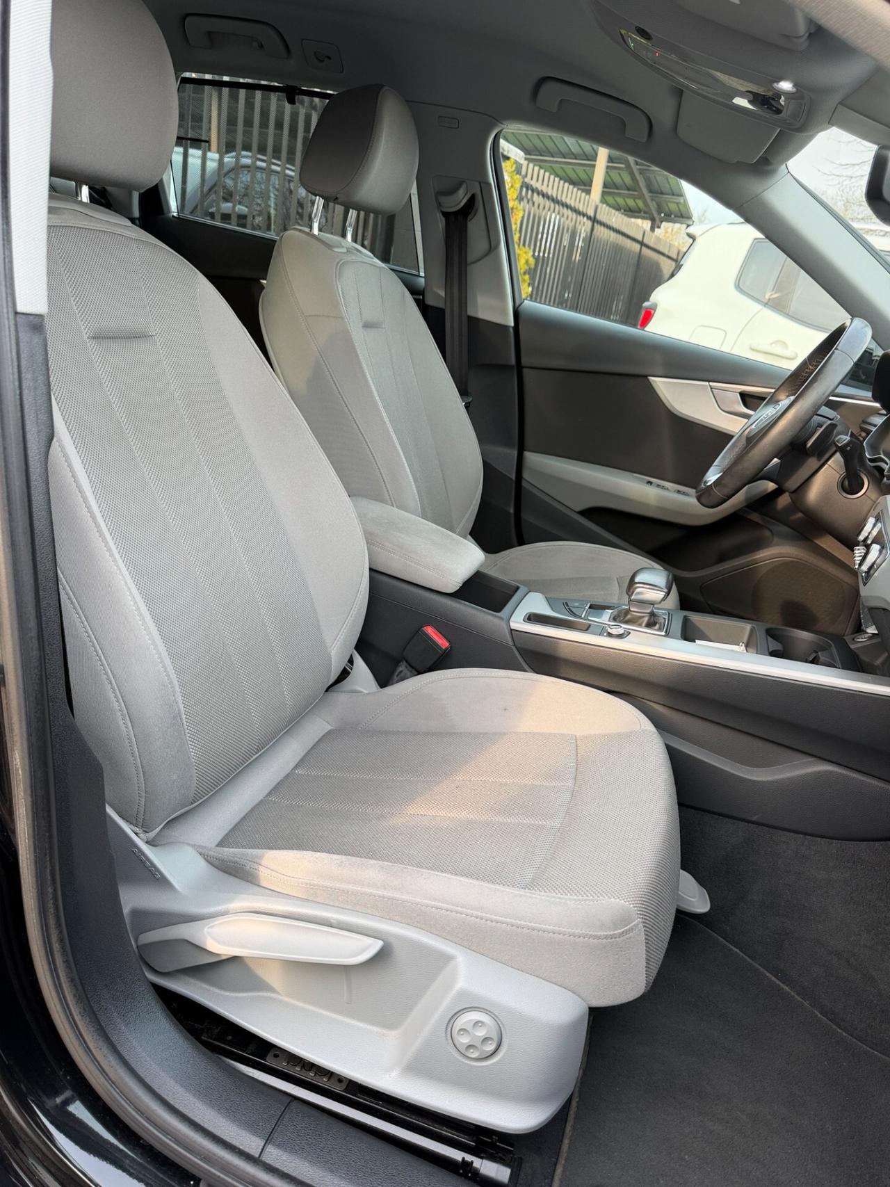 Audi A4 Avant 35 TDI/163 CV S tronic Business Advanced