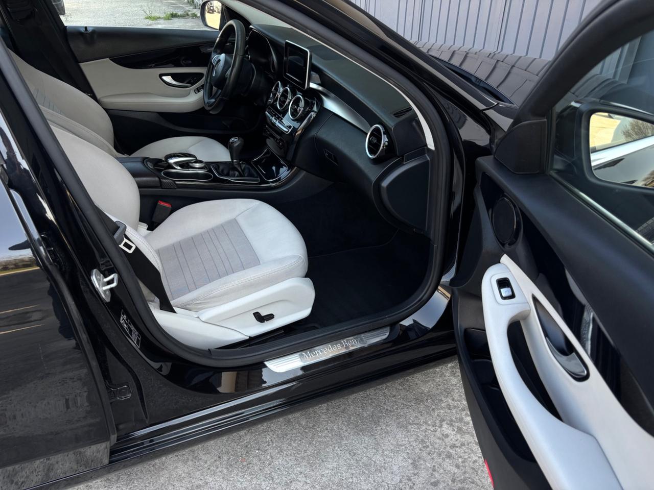 Mercedes-benz C 200 d S.W. Premium. Garanzia