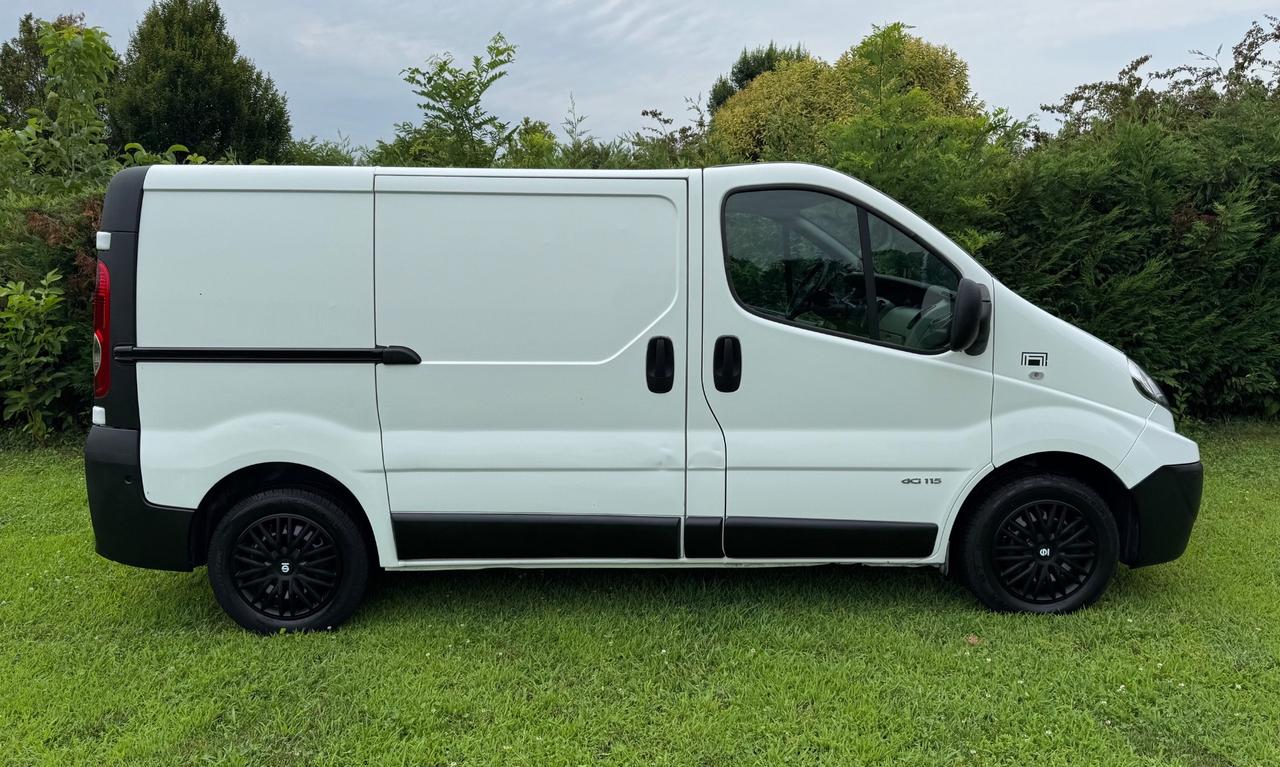RENAULT TRAFIC 2.0 CTDI 115 FURGONE Van AUTOCARRO