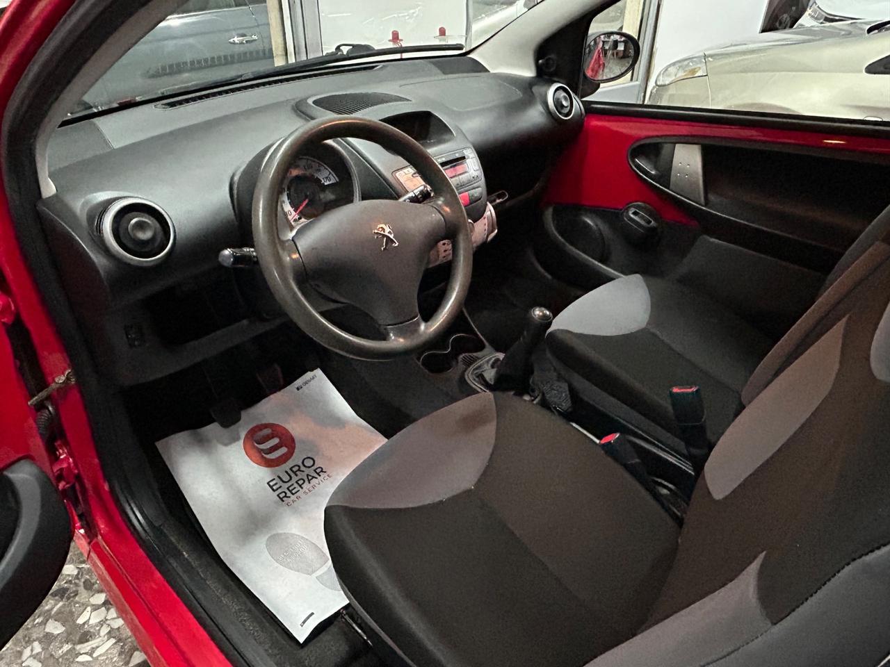 Peugeot 107 1.0 Benz Servosterzo A/C