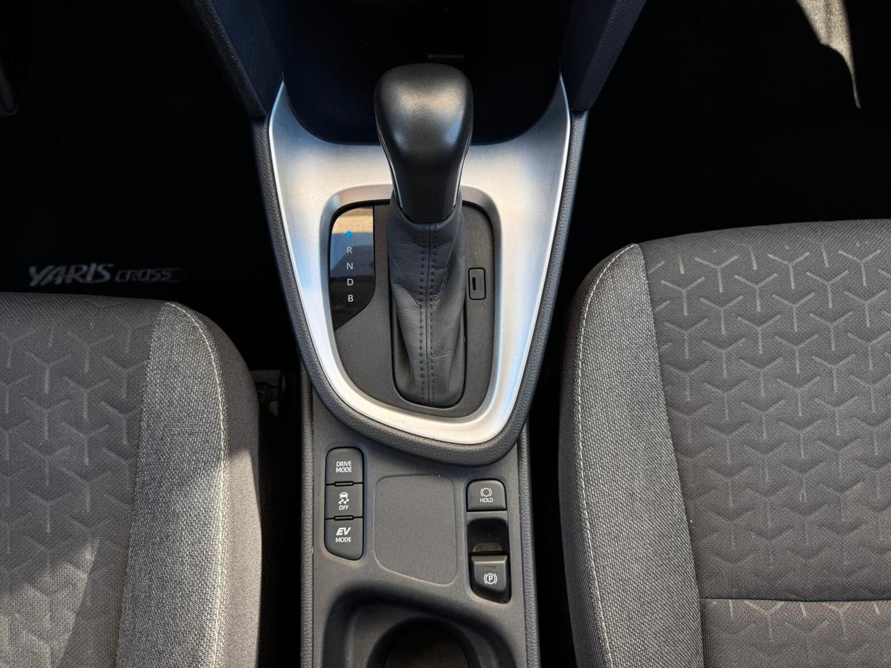 Toyota Yaris Cross 1.5 Hybrid 5p. E-CVT Business, Az. Italiana, Iva deducibile