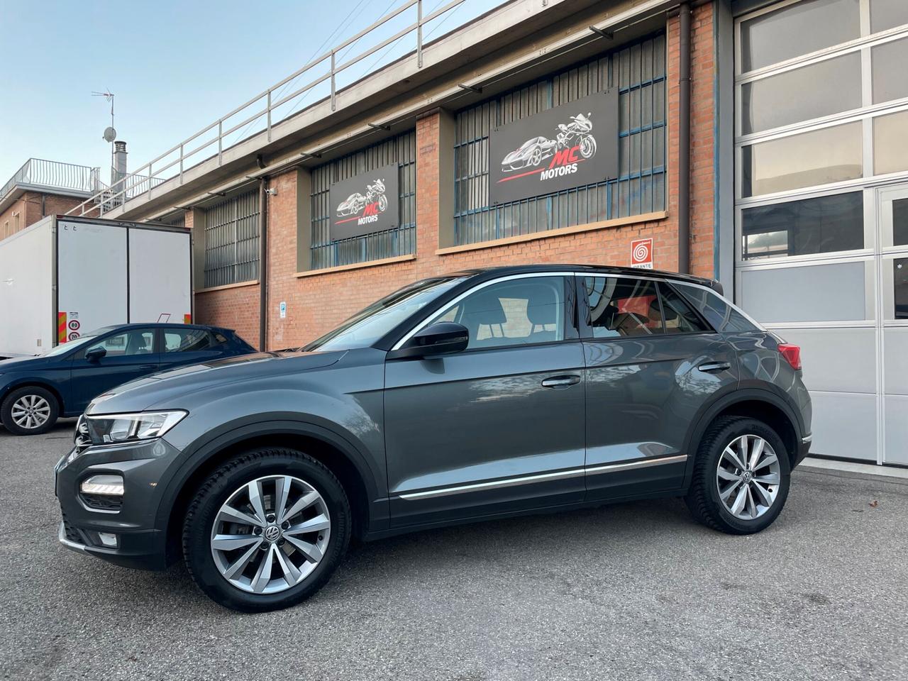Volkswagen T-Roc BENZINA 115 CV FULL OPTIONAL- UNICO PROPRIETARIO