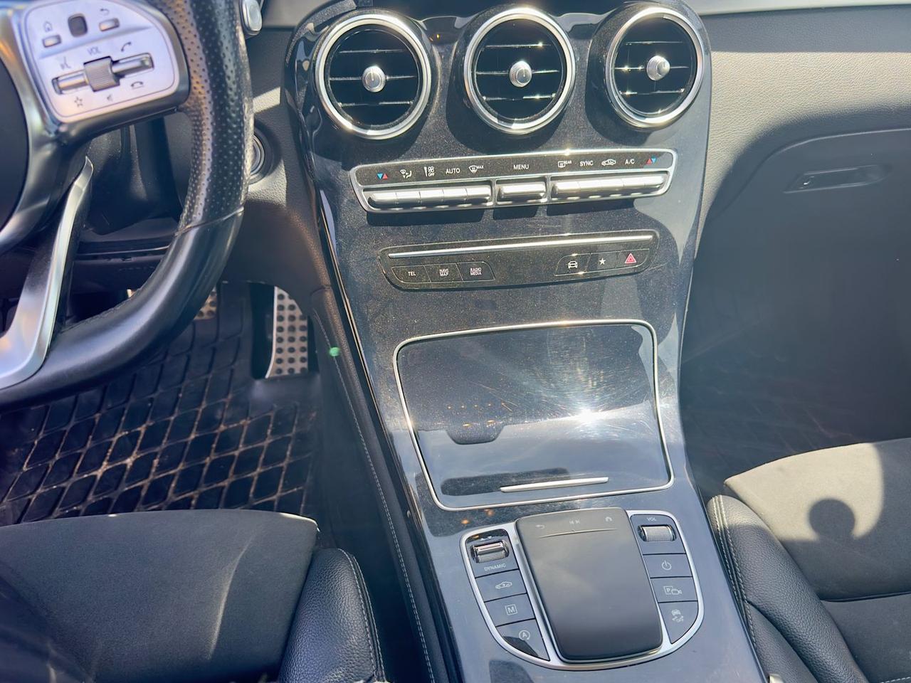 Mercedes-Benz GLC 220 D Premium