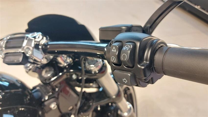 Harley-davidson Softail Breakout 114
