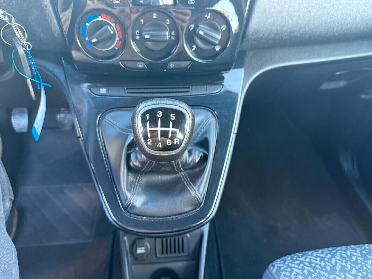Lancia Ypsilon 1.0 FireFly 5 porte S&S Hybrid Ecochic Silver