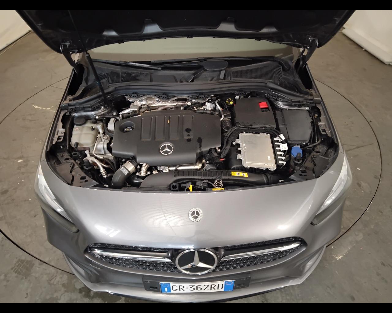 Mercedes-Benz Classe B - W247 2023 - B 180 d AMG Line Advanced Plus auto