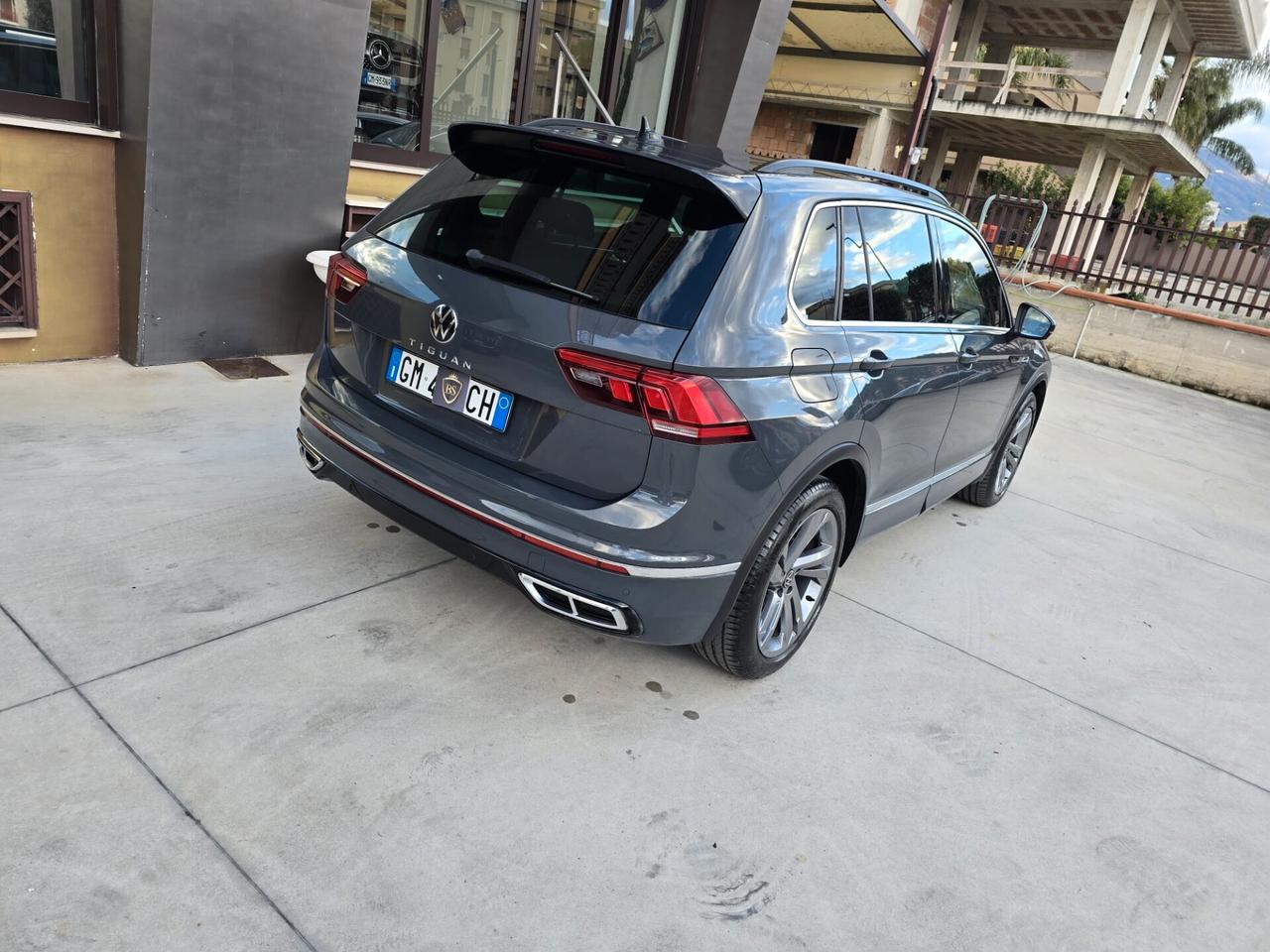 Volkswagen Tiguan 2.0 TDI 150 CV SCR DSG R-Line