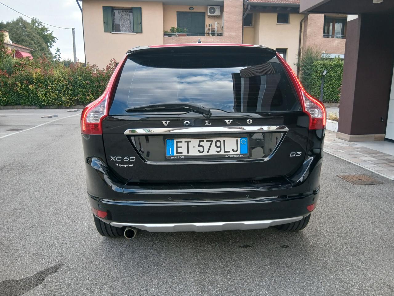 Volvo XC 60 XC60 D3 Geartronic Momentum tua a € 185 mese