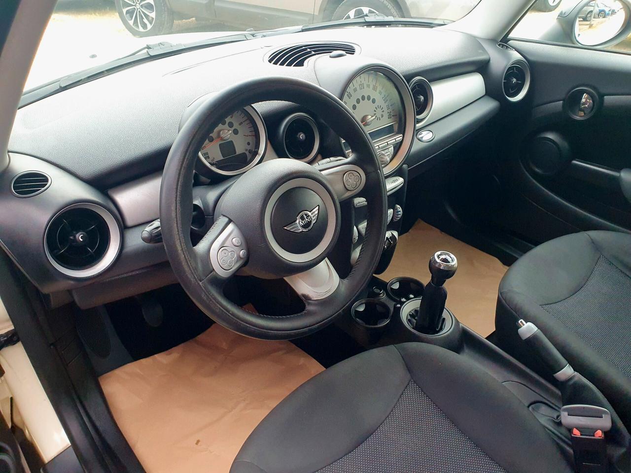 Mini 1.6 16V Cooper D