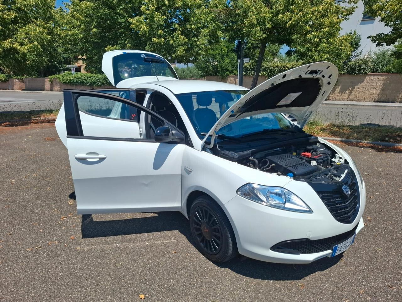 Lancia Ypsilon 1.2 GPL 126.000 KM NEOPATENTATI