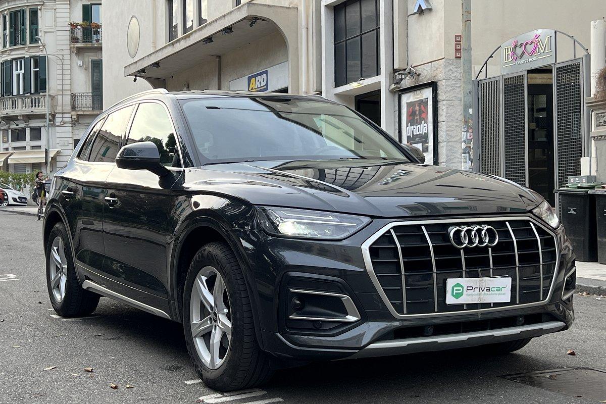 AUDI Q5 35 TDI S tronic Business