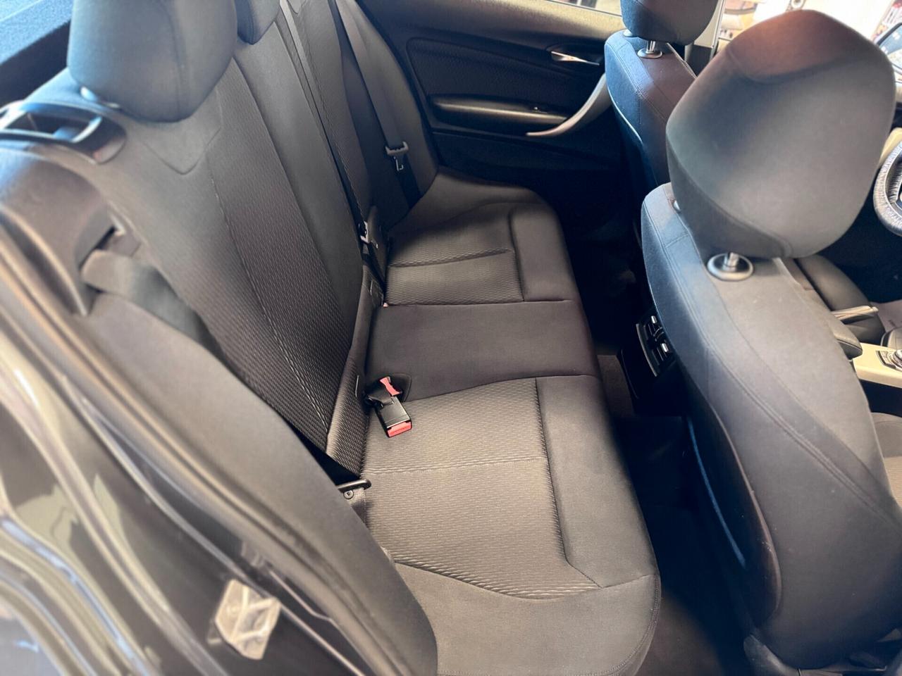 Bmw 118 118d 5p. Unique