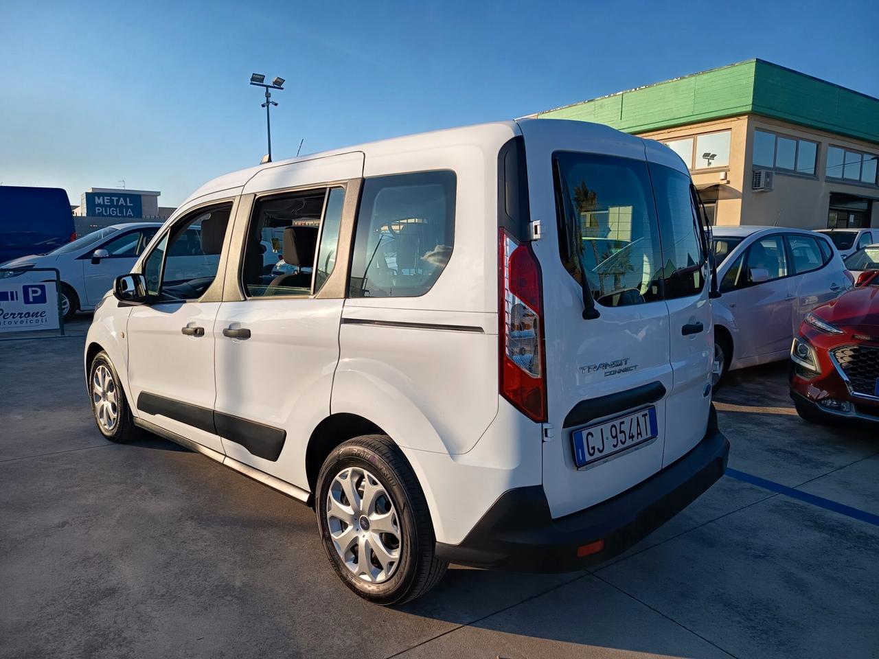 Ford transit connect 1,5 diesel 6 marce autocarro 5 posti 2022