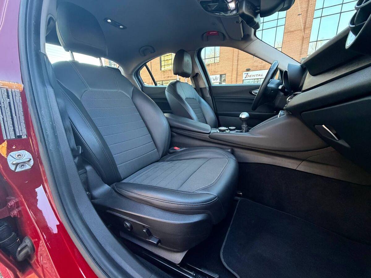 Alfa Romeo Giulia 2.2 t Giulia 150cv