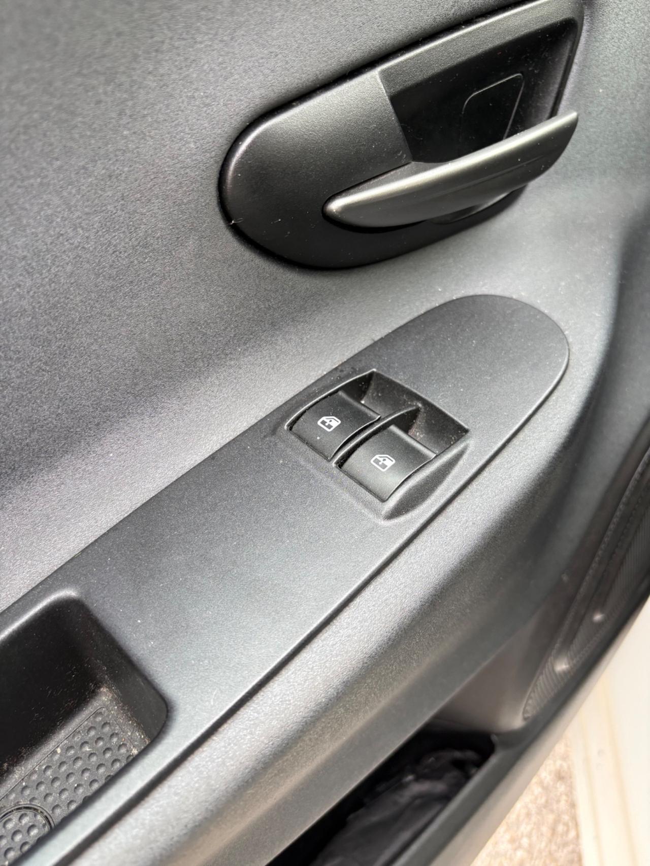 Lancia Ypsilon 1.2 benz/GPL casa madre perfetta