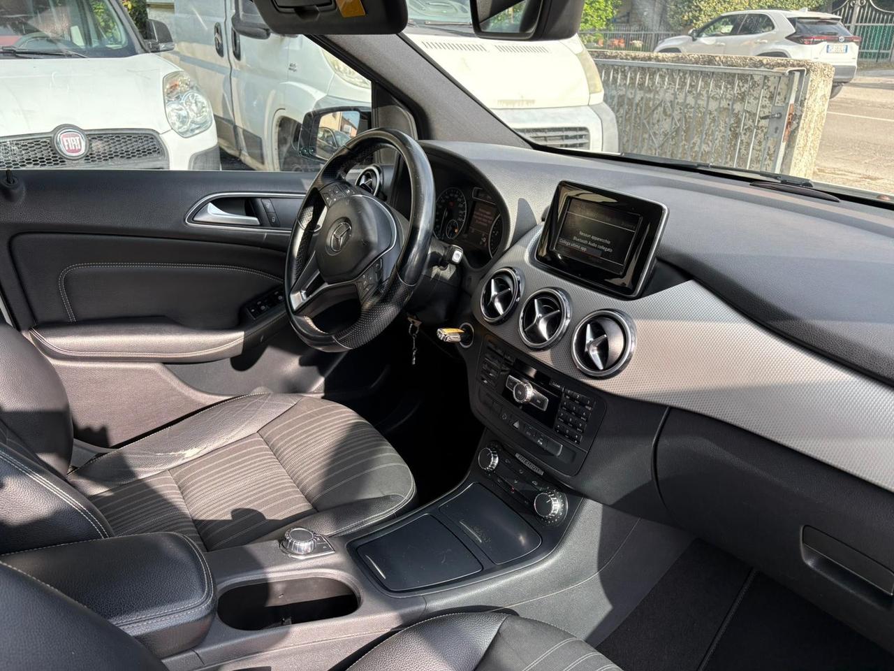 Mercedes-benz B 180 CDI BlueEFFICIENCY Premium