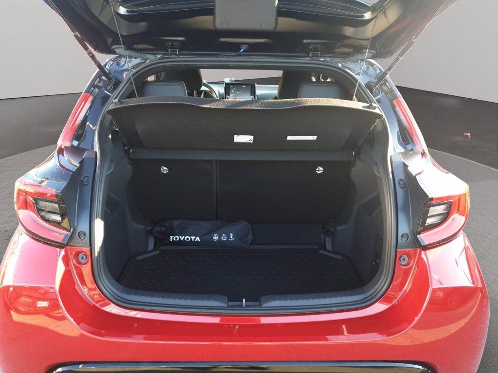 TOYOTA Yaris 1.5h style del 2021