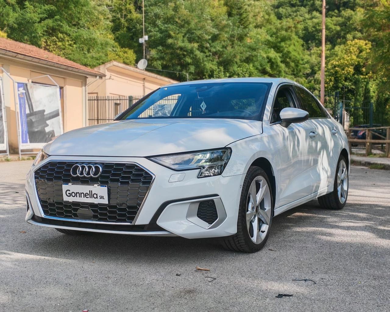 Audi A3 Sedan 40 TDI quattro S tronic Business Advanced