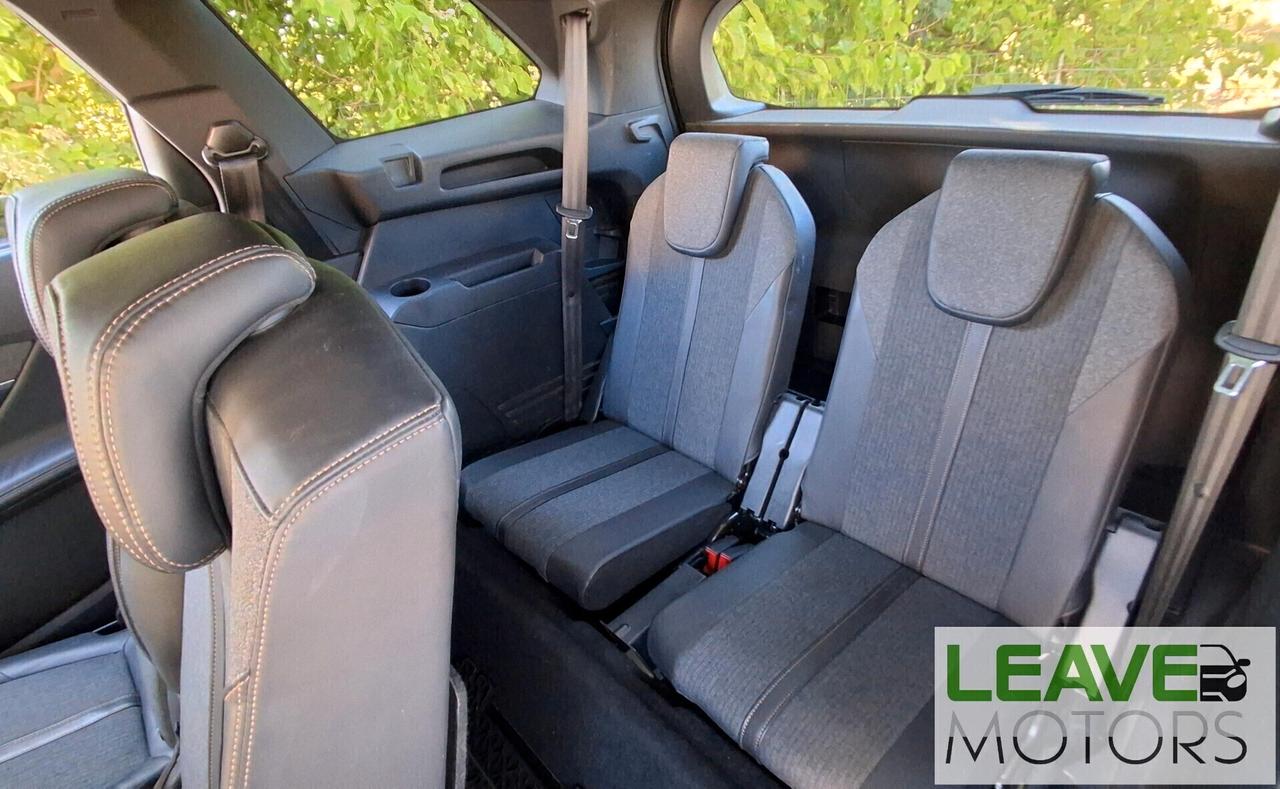 Peugeot 5008 HDi 130cv EAT8 (M1541)