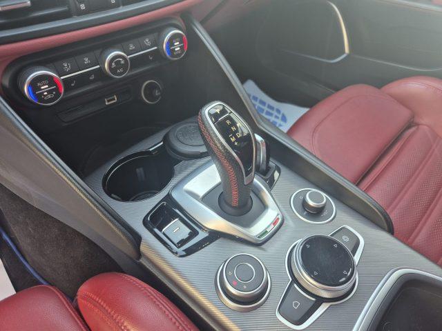 ALFA ROMEO Giulia 2.2 Turbodiesel 210 CV AT8 Q4 Veloce