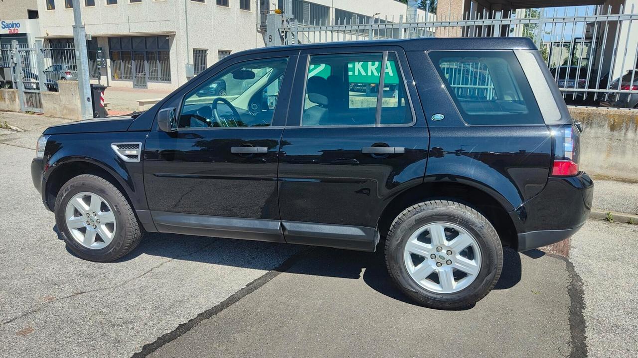 Land Rover Freelander 2.2 TD4 S.W. SE