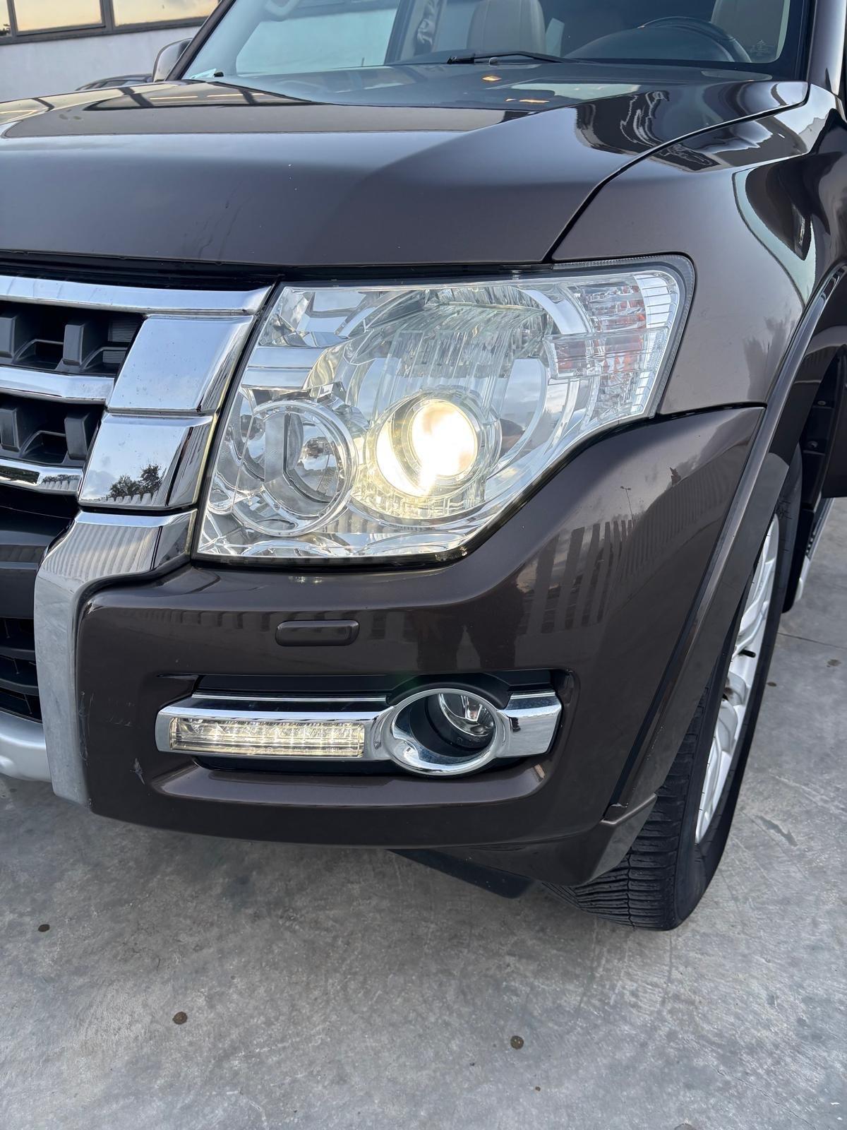 Mitsubishi Pajero 3.2 DI-D 16V aut. 5p. One/Hundred DPF