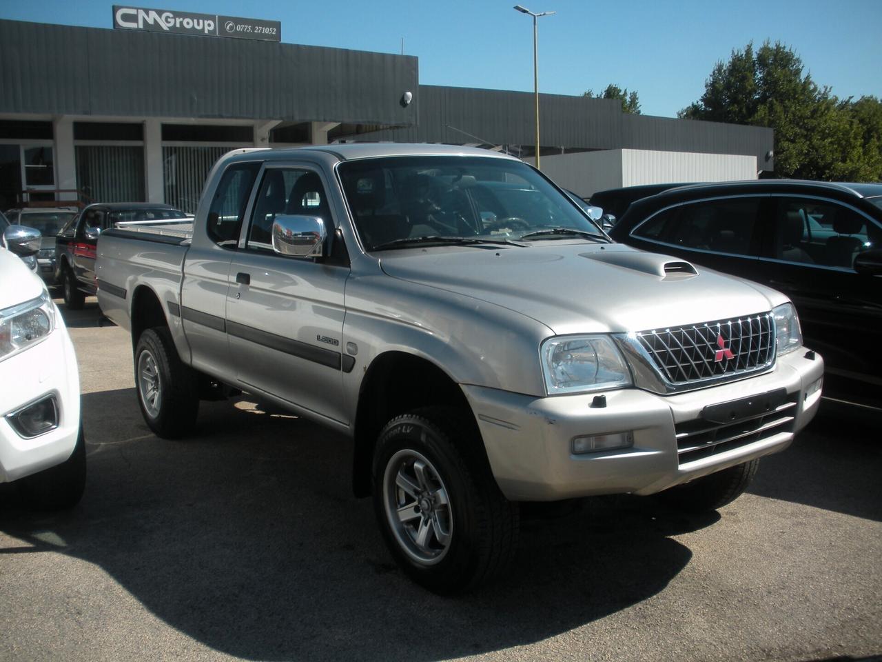 Mitsubishi L200 2.5 TD cat 4WD Club Cab Intense