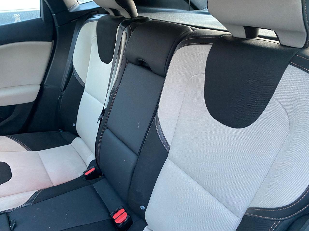 Volvo V40 D4 Momentum