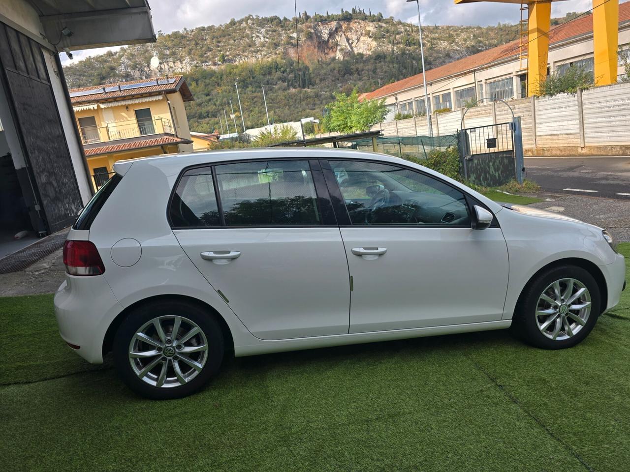Volkswagen Golf 1.6 TDI 105CV-2012