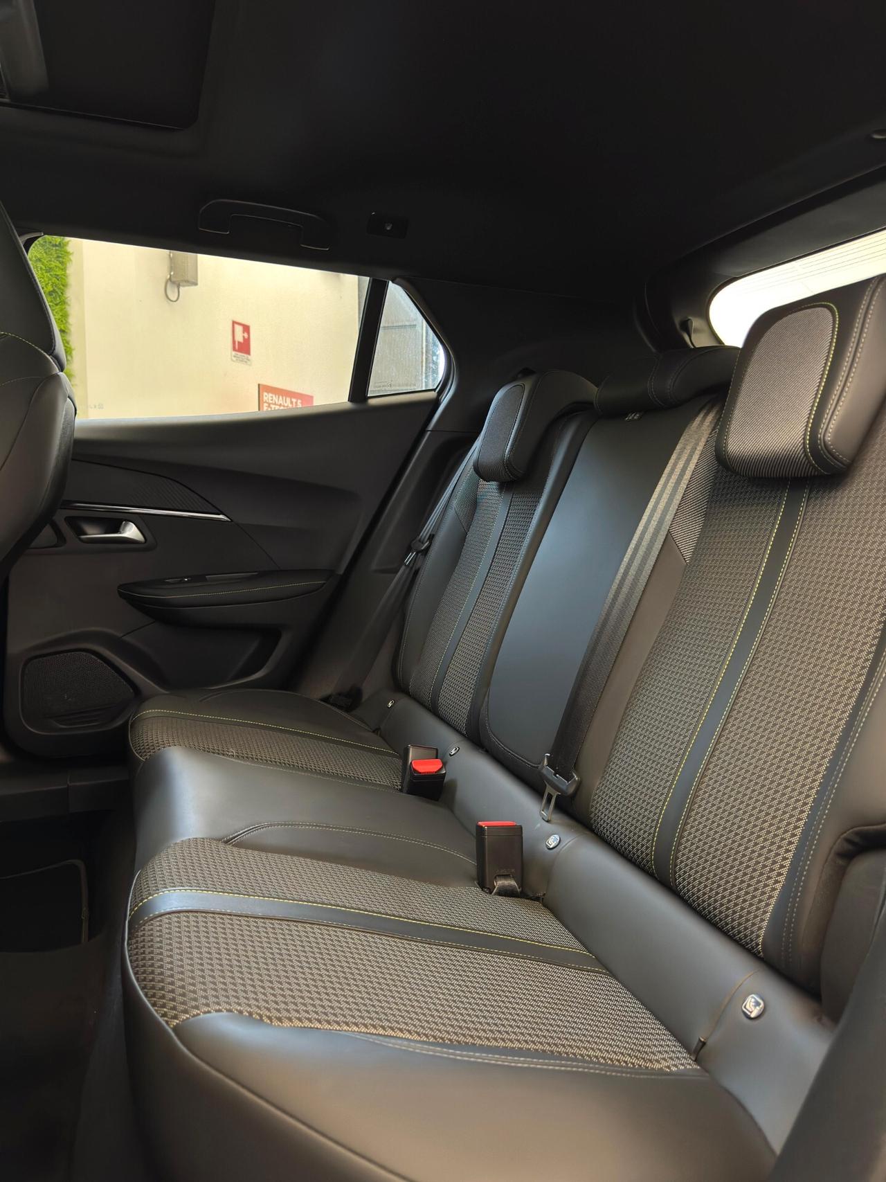 Peugeot 2008 BlueHDi 130 S&S EAT8 GT Line