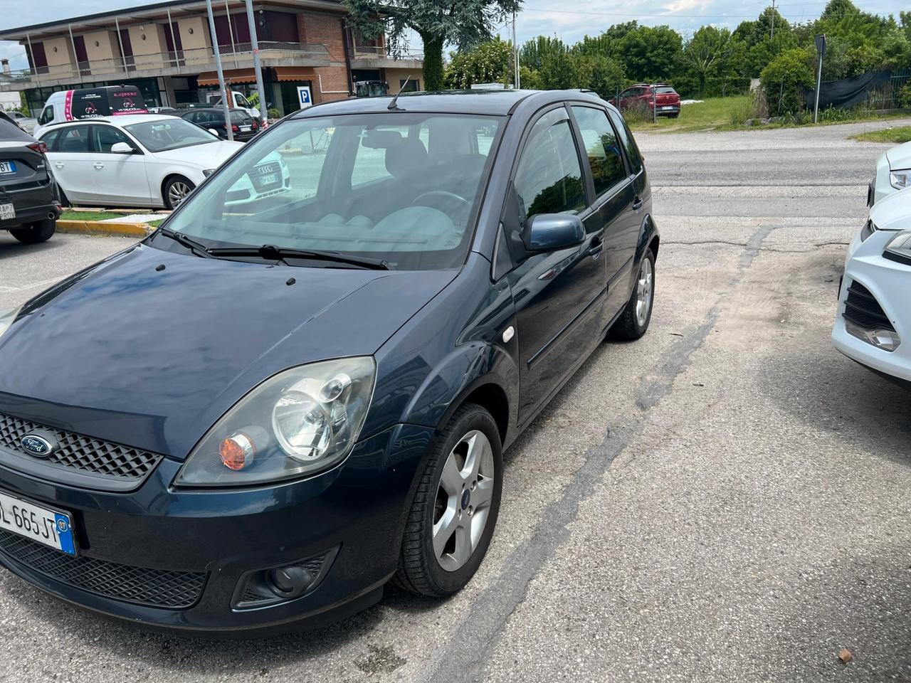 Ford Fiesta 1.4 TDCi 5p. Ghia
