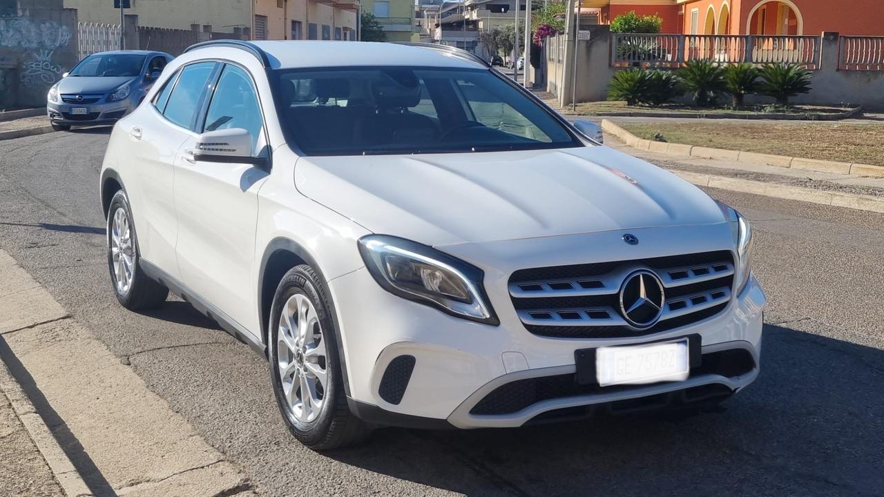 Mercedes-benz GLA 200 Premium