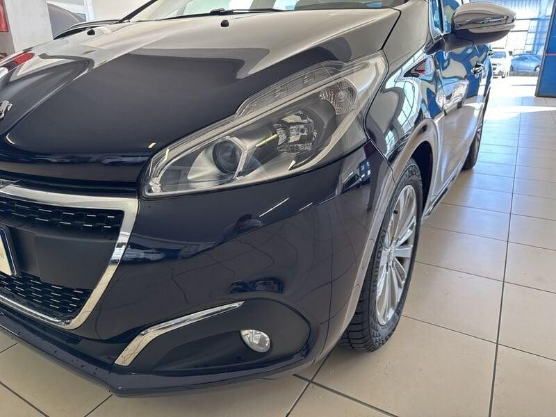 Peugeot 208 BlueHDi 100 5 porte Allure