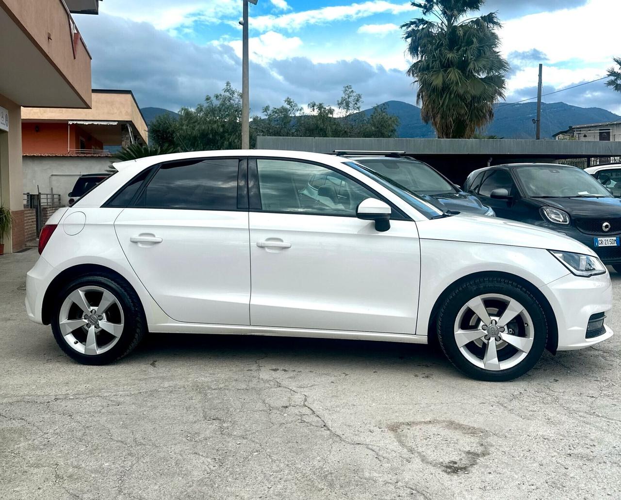 Audi A1 1.0 TFSI ultra S tronic Admired